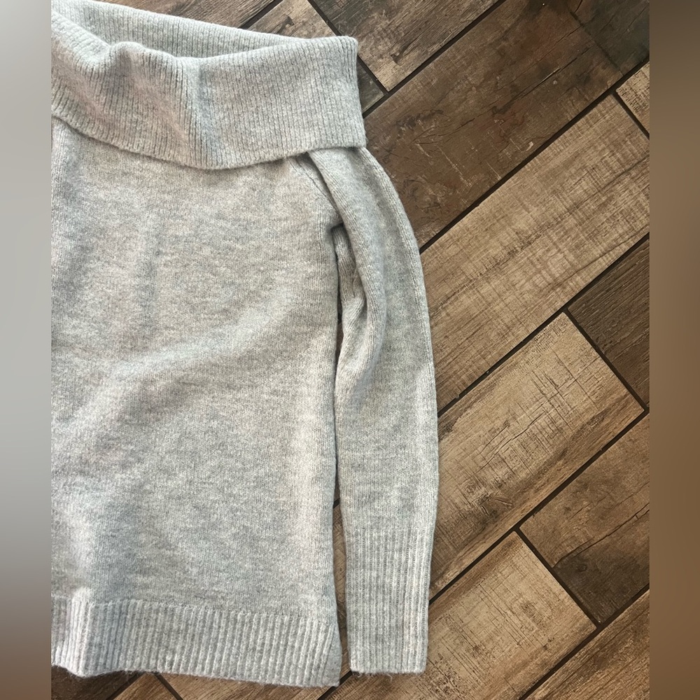 Gap sweater - Picture 5 of 6